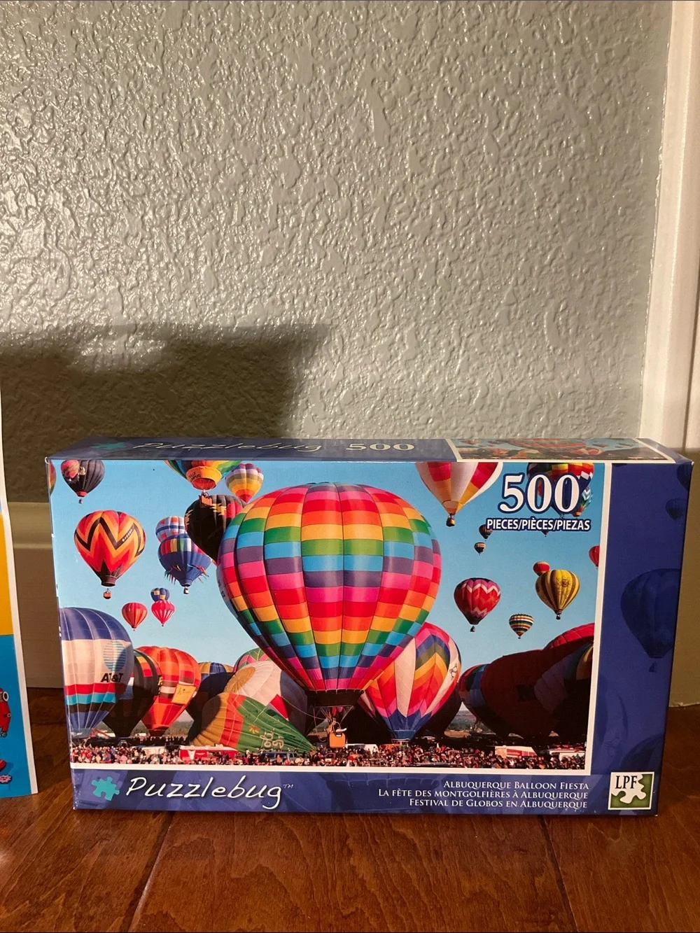 2 puzzles: Robot travel puzzle, hot air balloon NWT